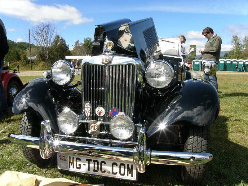 MG Stylin' Accordian Hood